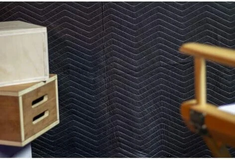 Cheap ๐ FilmCraft 2374-FCR 12 Pack Of 72x80" Blankets With Grommets ๐ - Image 3